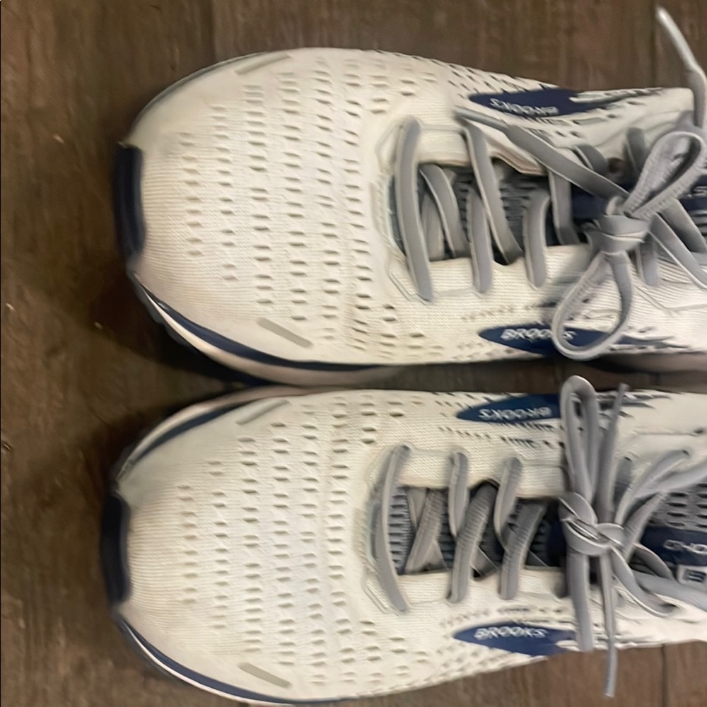 Brooks Ghost 13 Men’s size 11.  Slightly Worn. - Picture 2 of 7